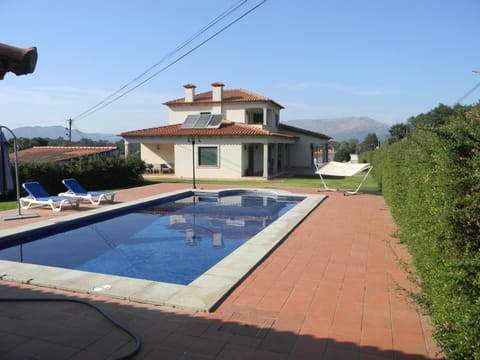 Garden, Swimming pool, Swimming pool