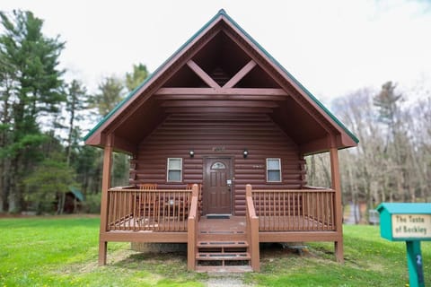 The Cabins at Pine Haven - Beckley Cabin in West Virginia