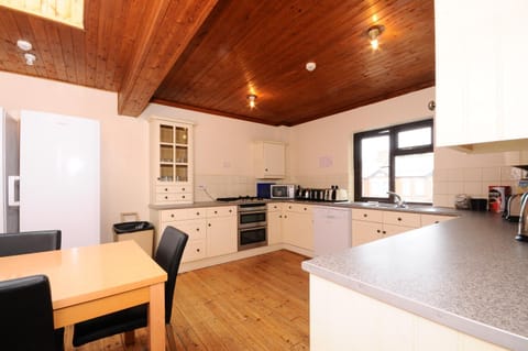 Property building, Kitchen or kitchenette