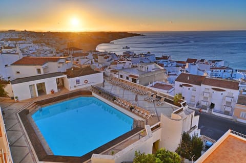 Natural landscape, Pool view, Sea view, Sunrise