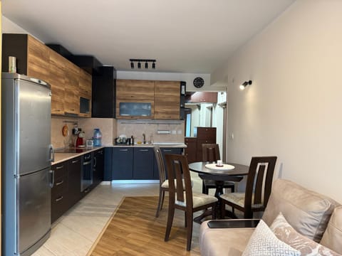 Communal lounge/ TV room, Bed, Living room