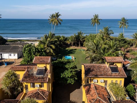 Property building, Bird's eye view, Beach, Sea view, Swimming pool