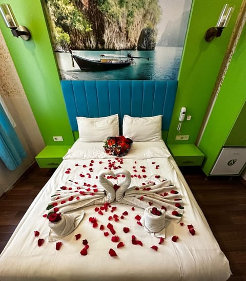 Bed, Photo of the whole room