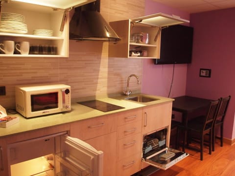 Kitchen or kitchenette, On site