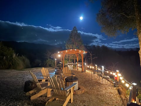 Night, Natural landscape, BBQ facilities, Mountain view