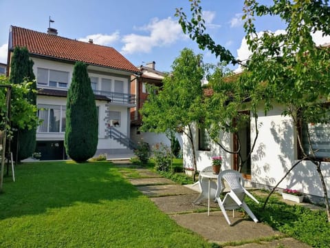 Garden Guesthouse House in North Macedonia