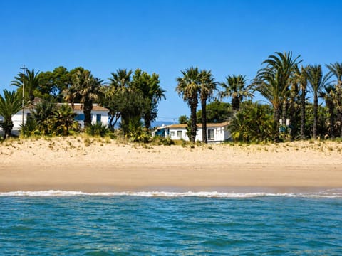Property building, Off site, Natural landscape, Beach, Sea view