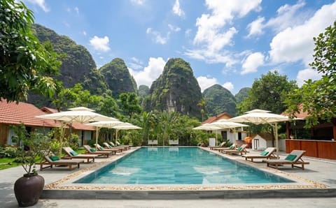 Natural landscape, Mountain view, Swimming pool