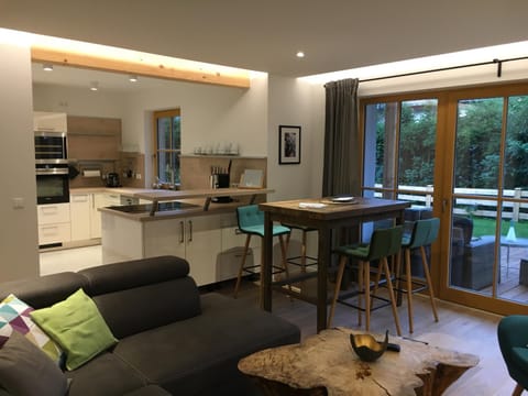 Kitchen or kitchenette, Living room, Dining area