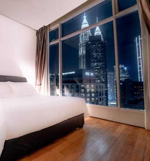 Night, Photo of the whole room, Bedroom