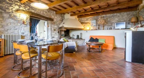 Casa Mazzocchi Vista su Poppi House in Tuscany