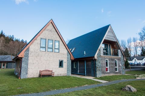 Balmaha Lodges and Apartments Nature lodge in Scotland