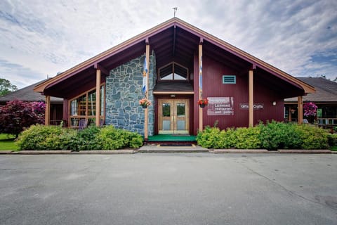 Facade/entrance, Lobby or reception, Decorative detail