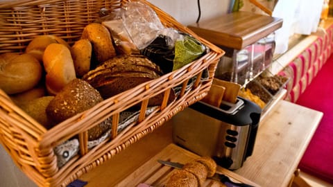 Pension Waldesruh/Halseralm Bed and Breakfast in Schladming