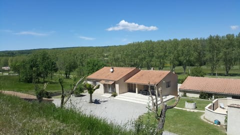 Les Prairies de l'Encrême House in Provence-Alpes-Côte d'Azur