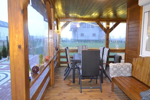 DomekTomek z kominkiem i ogrodem 1000m House in West Pomeranian Voivodeship, Poland