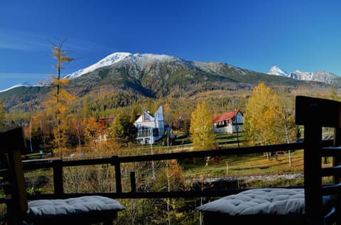 Balcony/Terrace, Mountain view, Mountain view