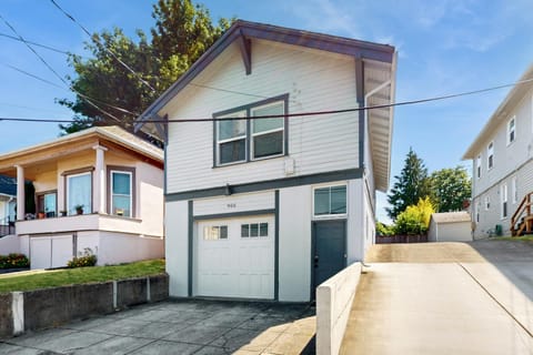 West Bremerton Cozy Home Apartment in Bremerton