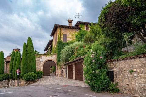 Torre de Salis Bed and Breakfast in Province of Brescia
