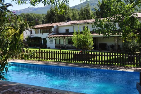 Garden, Swimming pool