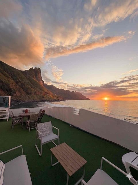 Off site, Balcony/Terrace
