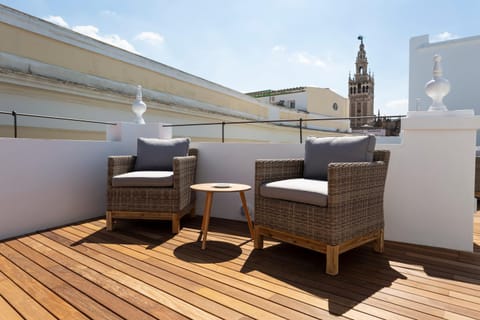 Balcony/Terrace, Landmark view