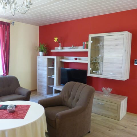 Living room, Photo of the whole room