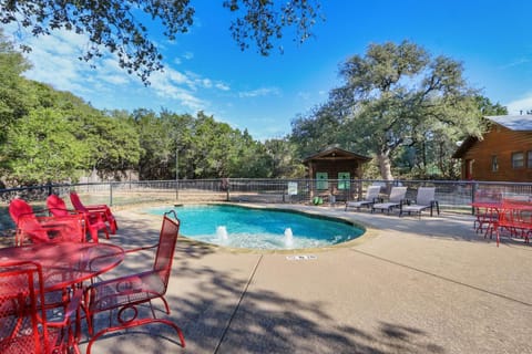 Wimberley Log Cabins Resort and Suites- Unit 5 Cabin in Wimberley