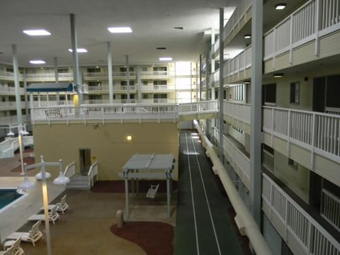 3 Bedroom, 2 Bathroom, Sleeps 10 2 Bunk Beds 2 Queens Bikes & Beach Gear included House in Hilton Head Island