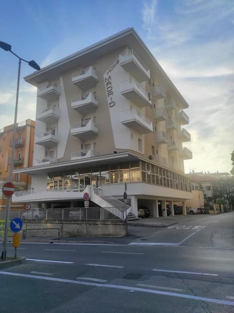 Property building, Day