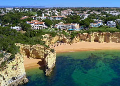 Day, Natural landscape, Bird's eye view, Beach, Area and facilities