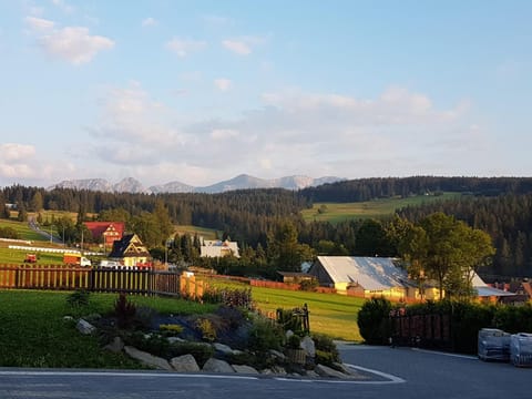 Natural landscape, Balcony/Terrace, Landmark view, Mountain view