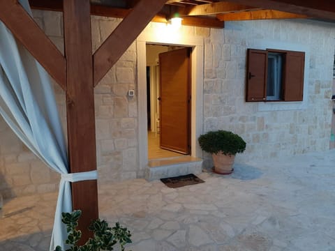 Holiday house Barba - Vrana Villa in Šibenik-Knin County, Croatia
