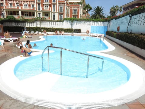 Pool view, Swimming pool, Swimming pool