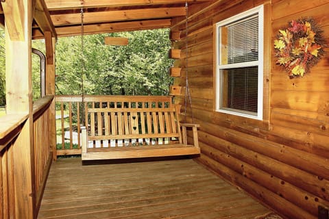 A Bit of Heaven Cabin Cabin in Cosby