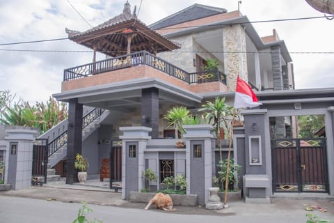 Facade/entrance, Balcony/Terrace, Lobby or reception, Street view