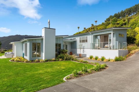 Property building, Natural landscape, Garden
