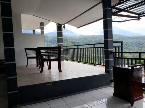 One Homestay and Warung Vacation rental in Bali