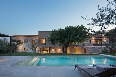 Property building, On site, Swimming pool, Swimming pool, Sunset