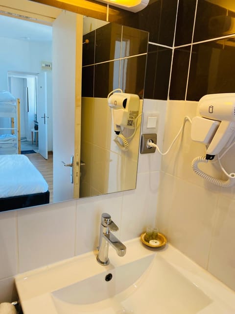 Home SAINT MICHEL Bed and Breakfast in Brittany