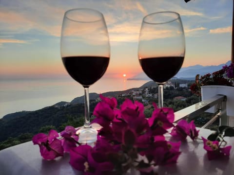 Eduard Lagji Apartament Bed and Breakfast in Vlorë County, Albania