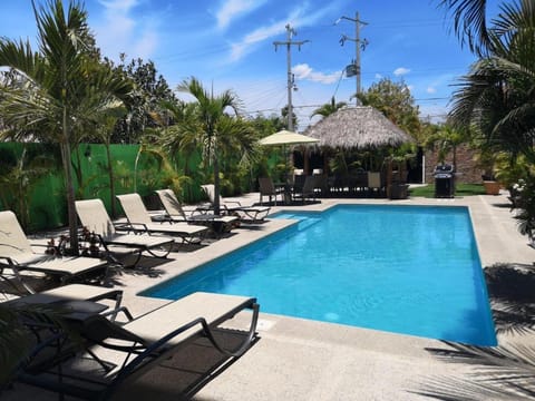 Swimming pool