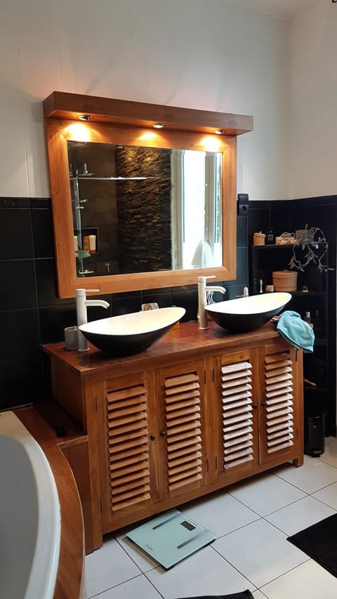 Comme à la maison Bed and Breakfast in Le Mans