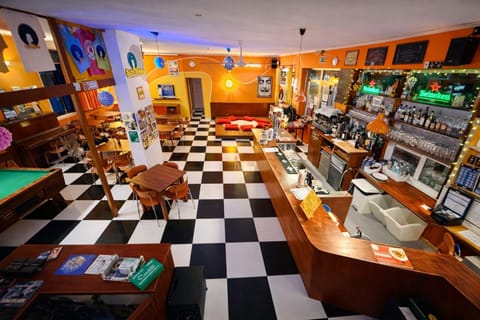 Nightclub / DJ, Lobby or reception, Lounge or bar