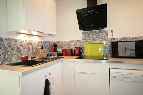 Coffee/tea facilities, Kitchen or kitchenette