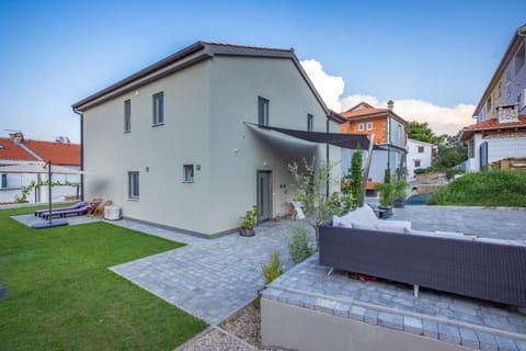 Property building, Mountain view