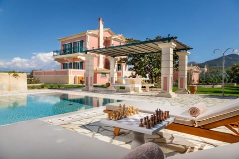 Property building, Mountain view, Pool view, sunbed