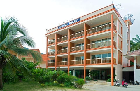 Facade/entrance, Swimming pool, Swimming pool