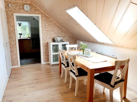 Day, Living room, Photo of the whole room, Seating area, Dining area