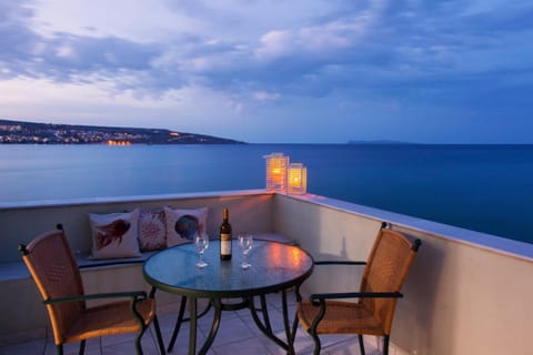 Balcony/Terrace, City view, Sea view